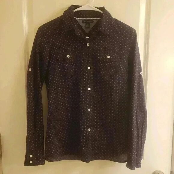 Tommy Hilfiger Women’s Navy/Red Polka Dot Cotton Fitted Button Down Shirt - Picture 2 of 13